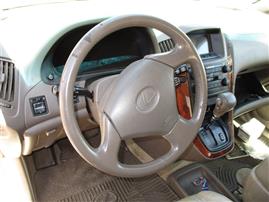 2000 LEXUS RX300, 3.0L AUTO 4WD , COLOR WHITE, STK Z15933